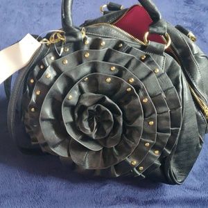 Steve Madden Bloom satchel black. Nwt